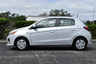 2024 Mitsubishi Mirage ES CVT — photo 2