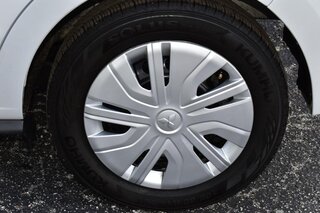 2024 Mitsubishi Mirage ES CVT — photo 7