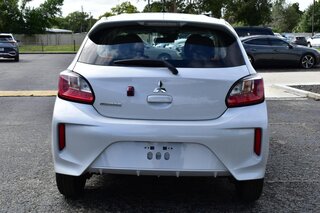 2024 Mitsubishi Mirage ES CVT — photo 3