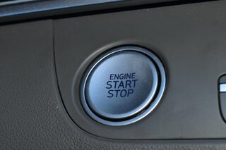 2025 Hyundai Elantra SEL Convenience IVT — photo 20