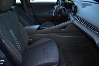 2025 Hyundai Elantra SEL Convenience IVT — photo 11