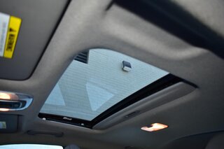 2025 Hyundai Elantra SEL Convenience IVT — photo 15