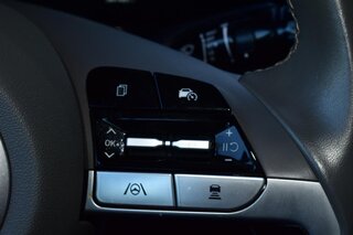 2025 Hyundai Elantra SEL Convenience IVT — photo 21