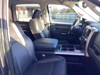 2014 Ram 1500 Laramie — photo 19