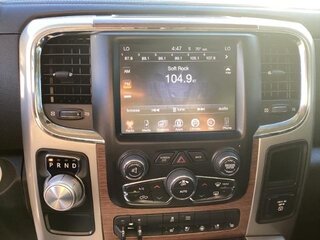 2014 Ram 1500 Laramie — photo 17
