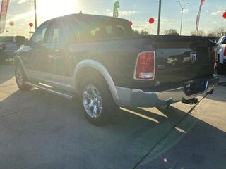 2014 Ram 1500 Laramie — photo 3