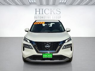 2023 Nissan Rogue SV — photo 2