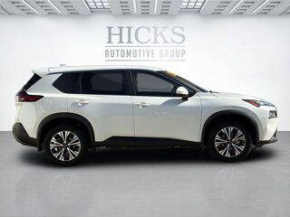 2023 Nissan Rogue SV — photo 4