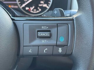 2023 Nissan Rogue SV — photo 21
