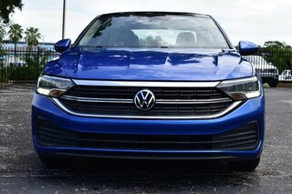 2024 Volkswagen Jetta SE Auto — photo 7
