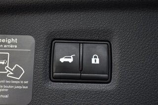 2023 Infiniti QX50 LUXE FWD — photo 14