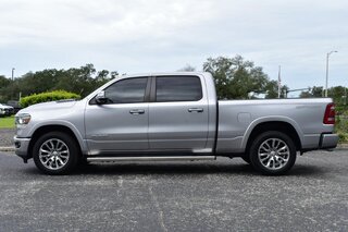 2022 Ram 1500 Laramie 4x4 Crew Cab 6'4" Box — photo 2