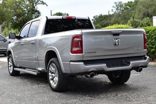 2022 Ram 1500 Laramie 4x4 Crew Cab 6'4" Box — photo 3