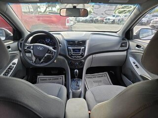 2015 Hyundai Accent GLS — photo 10