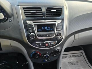 2015 Hyundai Accent GLS — photo 12