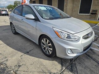 2015 Hyundai Accent GLS — photo 2