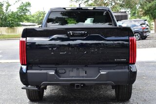 2026 Toyota Tundra Limited Hybrid CrewMax 5.5' Bed (Natl) — photo 4