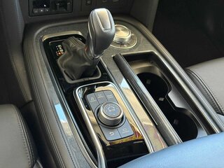 2024 Nissan Armada SL — photo 18