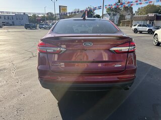 2019 Ford Fusion SE FWD — photo 4