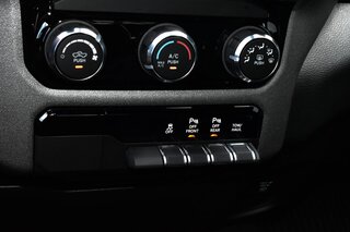 2025 Ram 1500 Warlock 4x4 Crew Cab 5'7" Box — photo 16