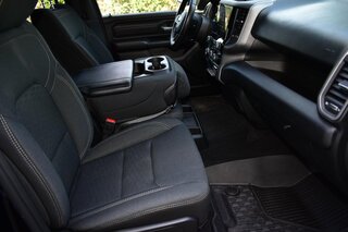 2025 Ram 1500 Warlock 4x4 Crew Cab 5'7" Box — photo 13