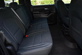 2025 Ram 1500 Warlock 4x4 Crew Cab 5'7" Box — photo 12