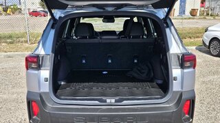 2026 Subaru Outback Limited XT — photo 10