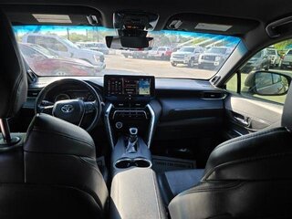 2021 Toyota Venza Limited — photo 12