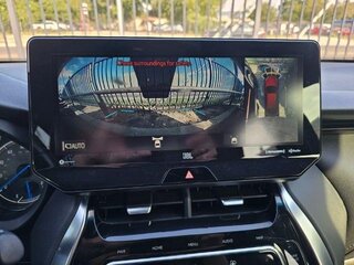 2021 Toyota Venza Limited — photo 15