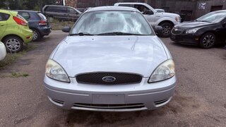 2005 Ford Taurus SE — photo 4