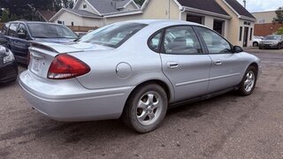 2005 Ford Taurus SE — photo 3