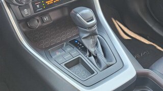2019 Toyota Rav4 Limited — photo 17