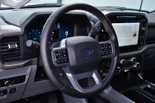 2025 Ford F-150 XLT 4WD SuperCrew 5.5' Box — photo 16