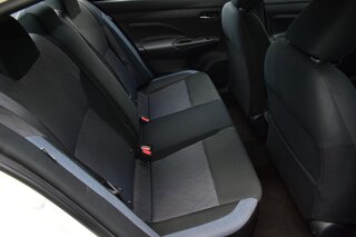 2024 Nissan Versa SV CVT — photo 11