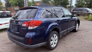 2011 Subaru Outback 2.5I LIMITED — photo 4