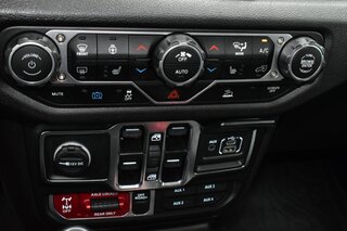 2025 Jeep Wrangler 4xe Willys 4x4 — photo 19