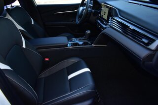 2026 Toyota Camry SE (Natl) — photo 12