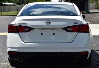 2024 Nissan Altima 2.5 SR Sedan — photo 4