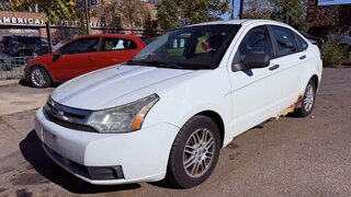 2010 Ford Focus SE — photo 2