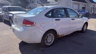2010 Ford Focus SE — photo 5