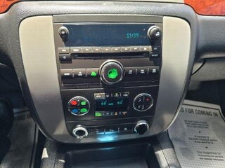 2011 GMC Yukon XL SLE — photo 15