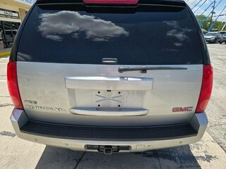 2011 GMC Yukon XL SLE — photo 6