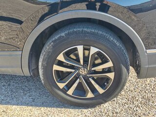 2022 Volkswagen Tiguan S — photo 9