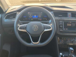 2022 Volkswagen Tiguan S — photo 12