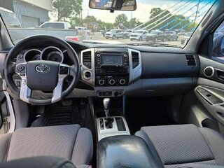 2015 Toyota Tacoma Base V6 — photo 5