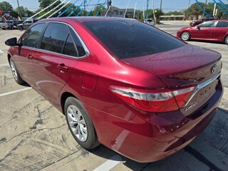 2017 Toyota Camry LE — photo 5