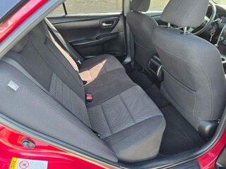 2017 Toyota Camry LE — photo 8
