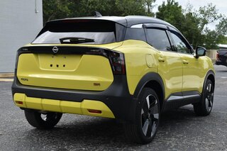 2026 Nissan Kicks SR FWD — photo 5