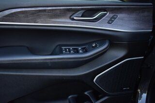 2022 Jeep Grand Cherokee 4x4 — photo 16
