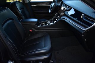 2022 Jeep Grand Cherokee 4x4 — photo 12